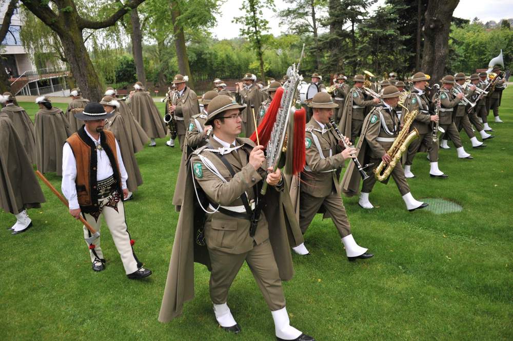 <i>Putting on a show: Polish Border Guard Representative Orchestra at Frontex's annual European Day for Border Guards. Photo <a href="https://www.facebook.com/ED4BG/photos/pb.246655138797350.-2207520000.1441987871./699122693550590/?type=3&amp;theater">via</a> ED4BG on Facebook</i>